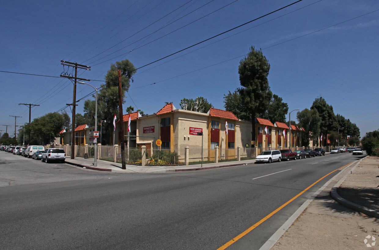 Foto del edificio - North Hills Village Apartments