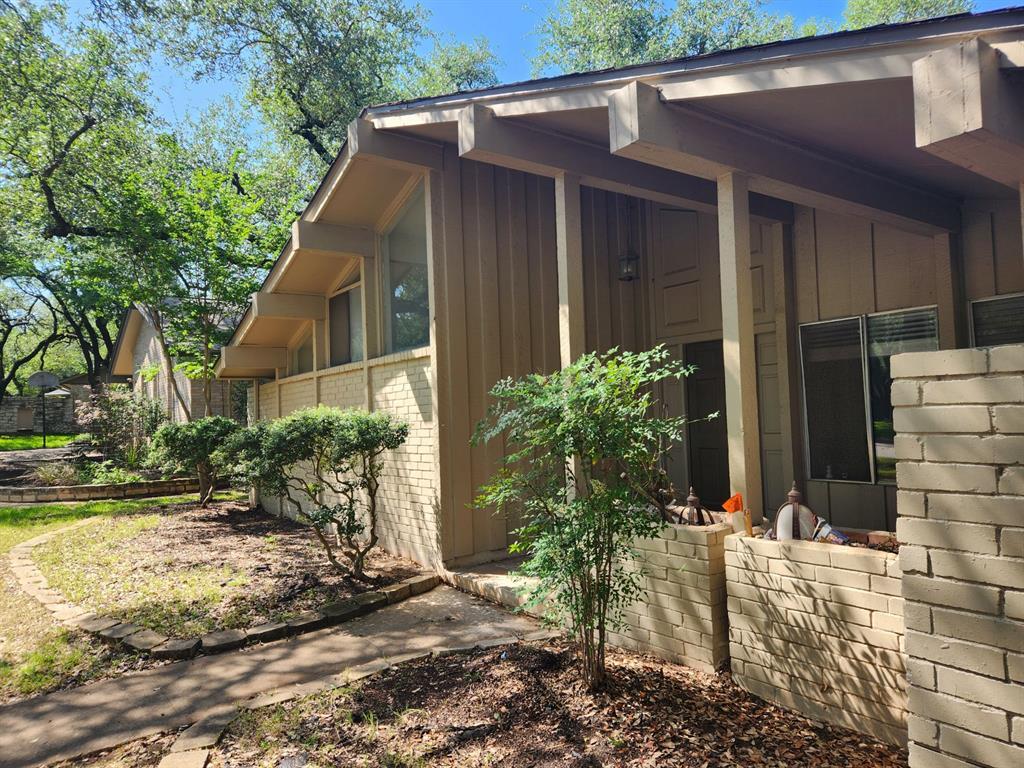 Foto del edificio - 4106 Greystone Dr
