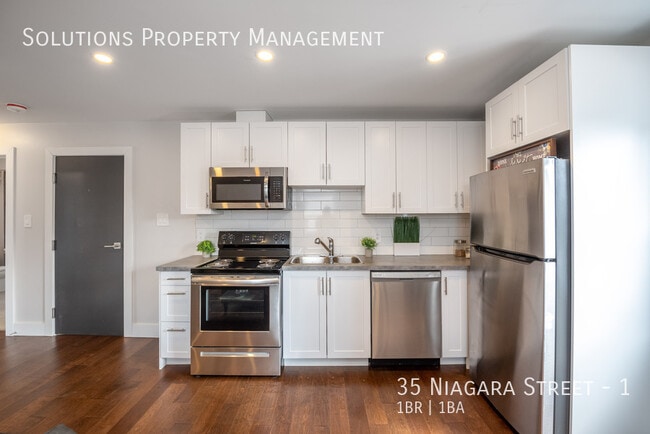 Building Photo - **WOW! Stunning 1 Bedroom Units in Updated...