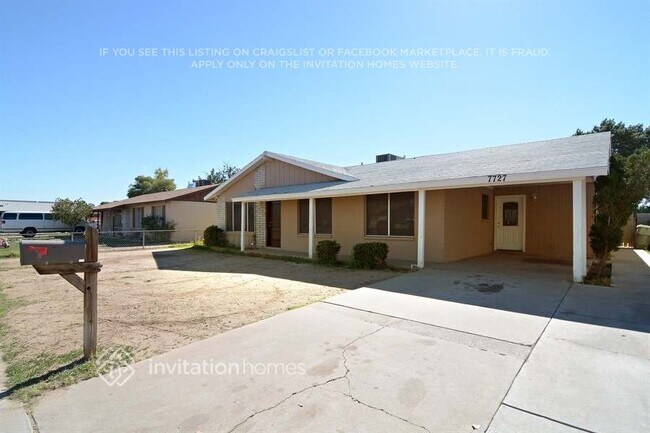 Building Photo - 7727 W Reade Ave