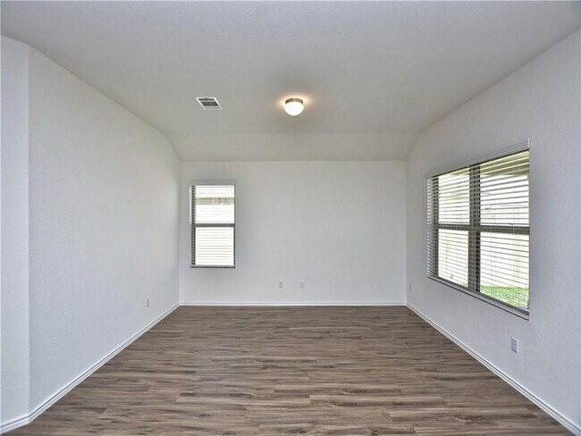 Building Photo - 21413 Wilmiller Ln