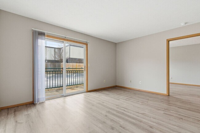 Foto del edificio - 3360 S Fairway Ave