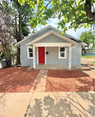 Building Photo - 432 E Beech St