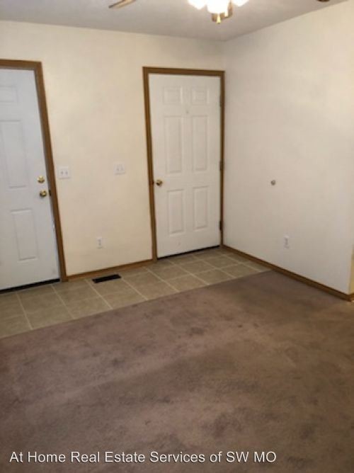 Foto del edificio - 1641 N Patterson Ave
