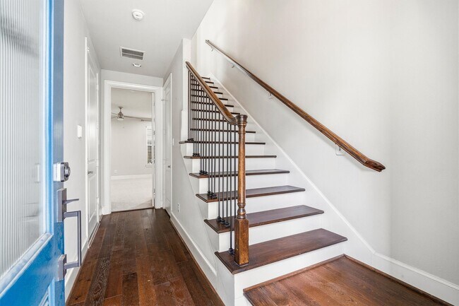 Foto del edificio - 9614 Riddlewood Ln