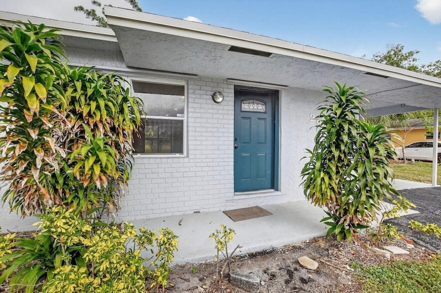 Photo - 291 NW 7th Court Unit