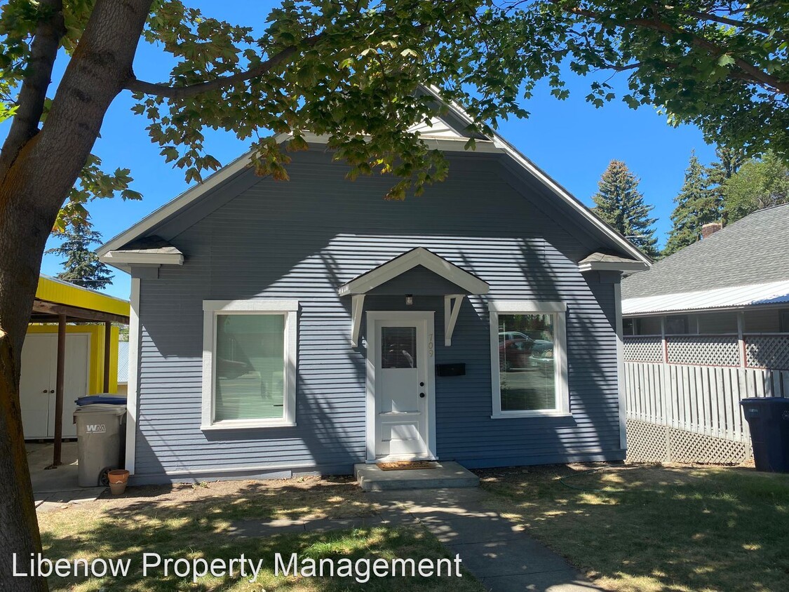 Primary Photo - 2 br, 1 bath House - 709 N Water St