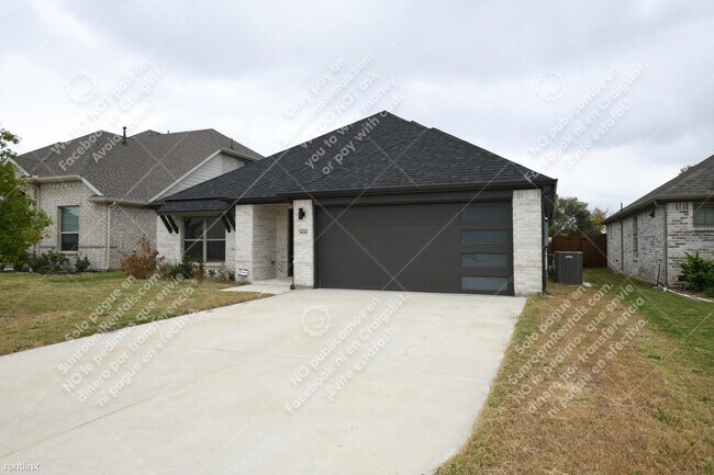 Building Photo - 4 br, 2 bath House - 608 Congressional Ave