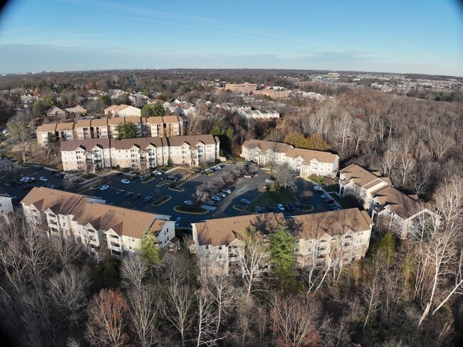 Exterior 3D - Lee Overlook Apartments