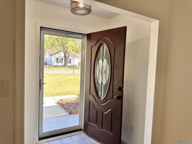 Building Photo - 13908 Creely Dr SW