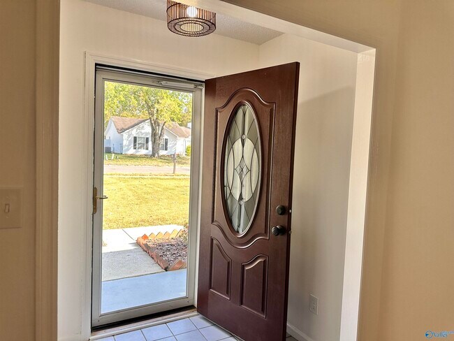 Foto del edificio - 13908 Creely Dr SW