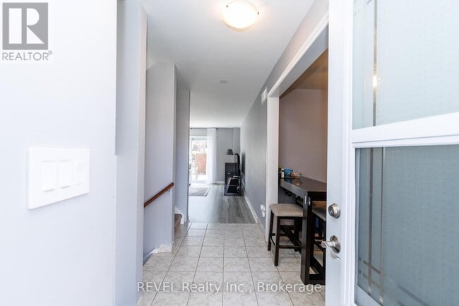 Building Photo - 6476 Huggins St