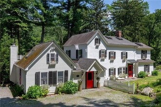 Building Photo - 31 Kittredge Dr