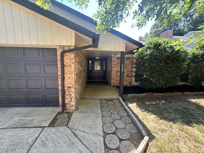 Foto del edificio - 3730 Twin Oak Ct