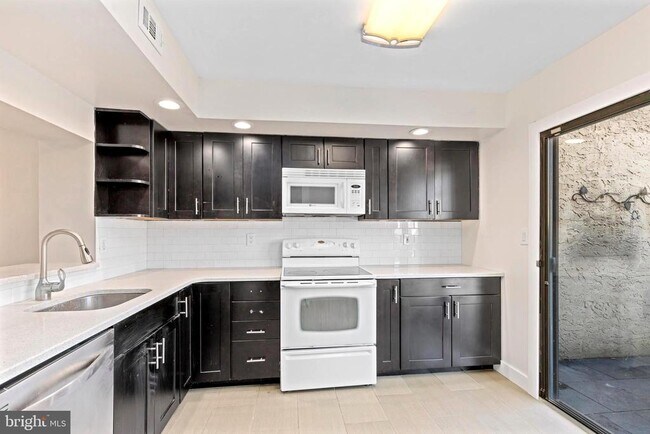 Foto del edificio - 401 Bismark Way