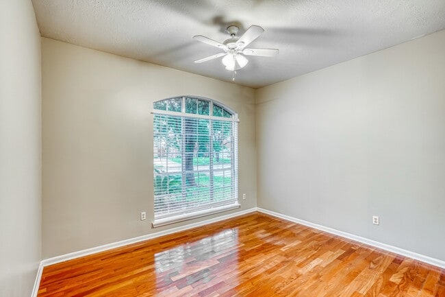 Building Photo - 12831 Pheasant Lake Ct
