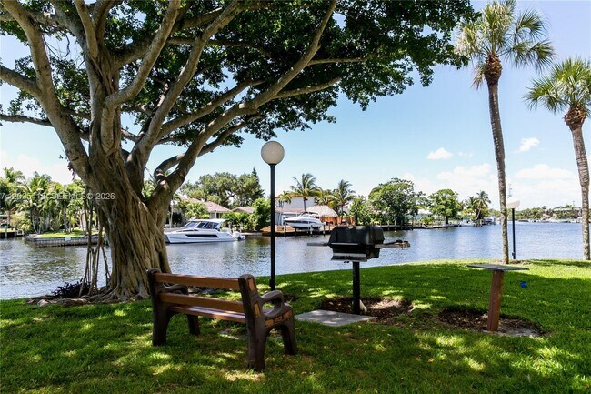 Foto del edificio - 14 Royal Palm Way
