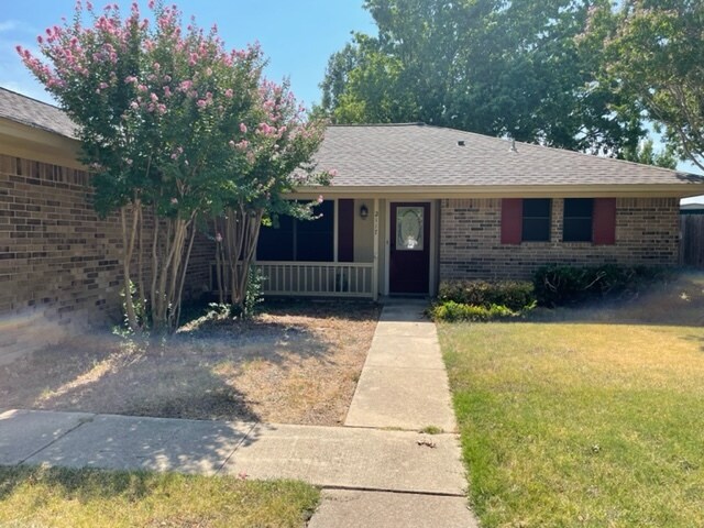 Primary Photo - 2117 Parkside Dr