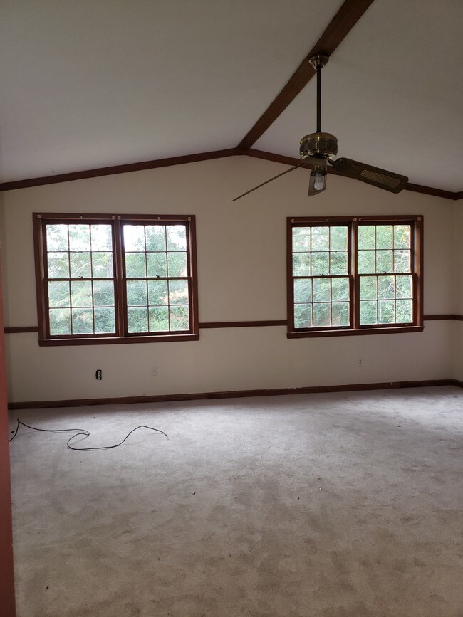 Foto del edificio - 6411 Edenfield Dr