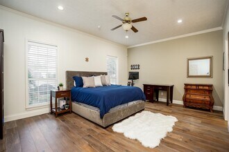Building Photo - 8915 Wallington Dr