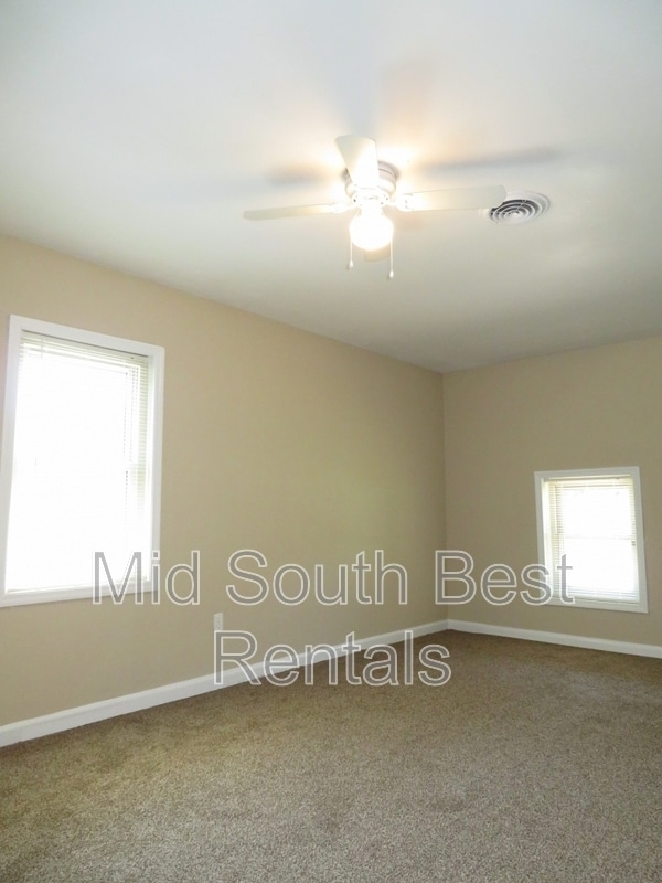 58 E Dunbar Rd, Memphis, TN 38109 House Rental in Memphis, TN