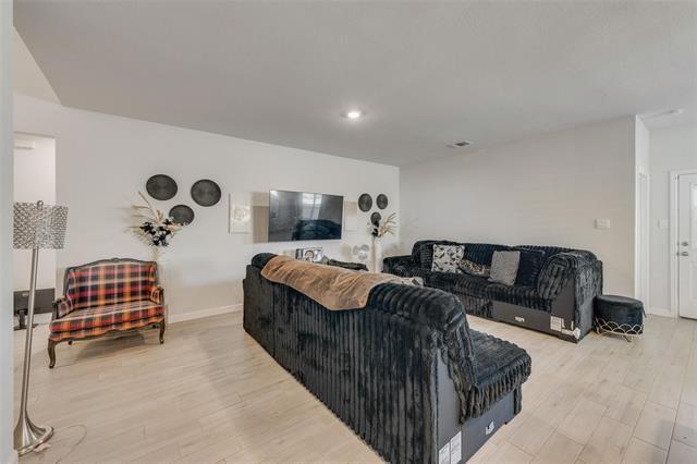 Foto del edificio - 4532 Fringetree Wy