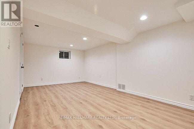 Building Photo - 181 Ferris Rd