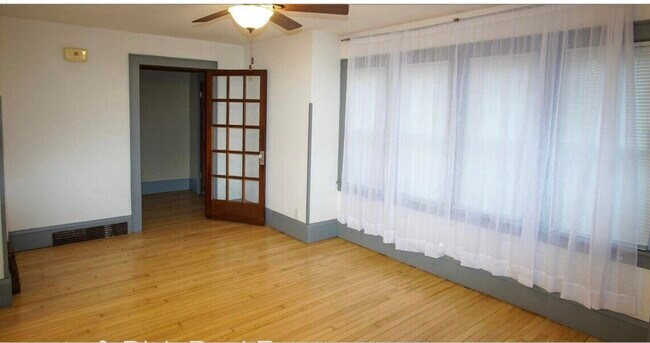 Foto del edificio - 6029 W Mitchell St