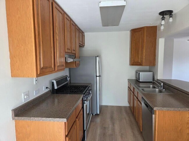 Foto del edificio - 724 Whitesail Dr