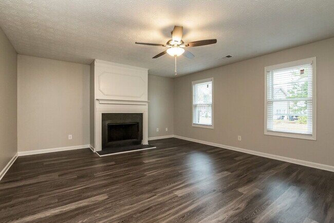 Building Photo - 3391 Kittery Dr SW
