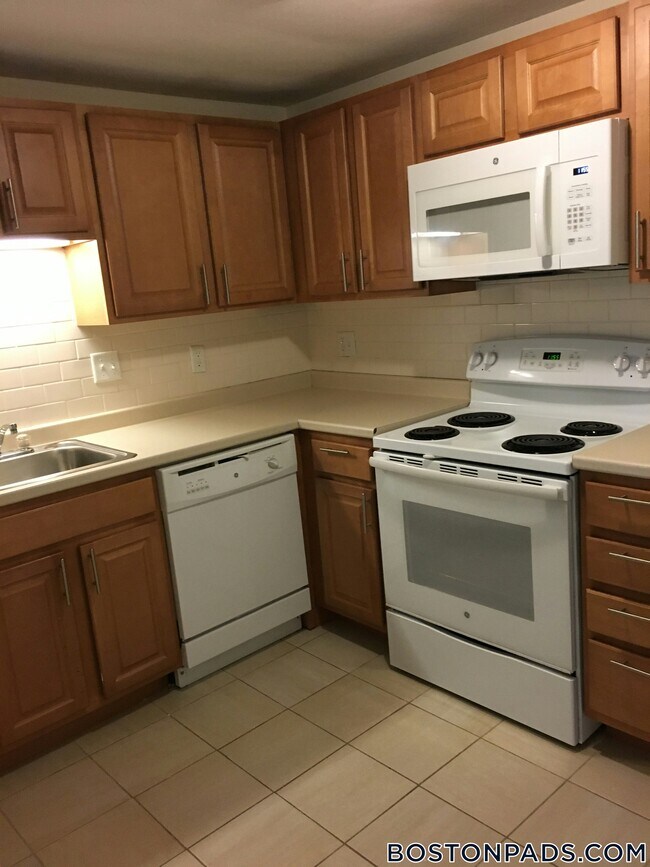 Foto del edificio - 8R riverside St.