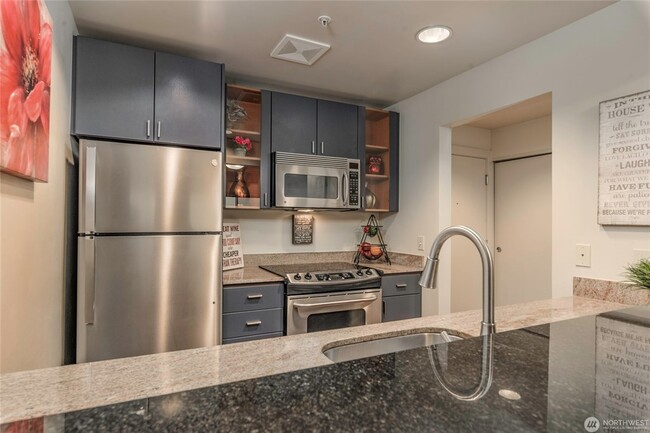 Building Photo - 1711 E Olive Way