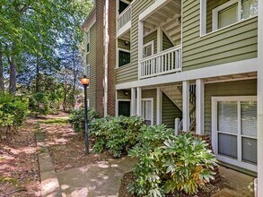 Building Photo - 2506 Cranbrook Ln