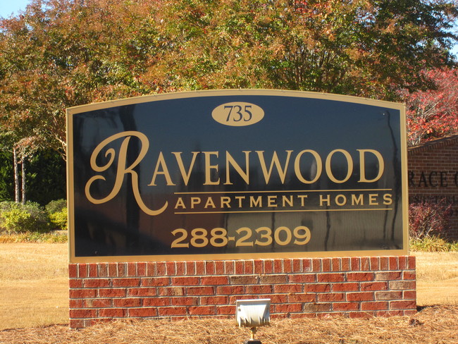 Foto del edificio - Ravenwood Apartments