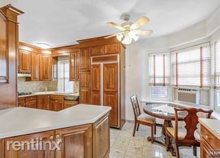 Building Photo - 2 br, 2 bath House - 10 Crestmont Rd Apt 5C