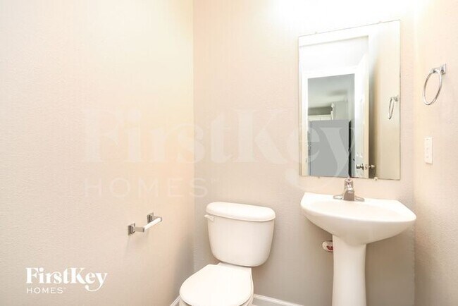 Building Photo - 2621 Marlin Dr