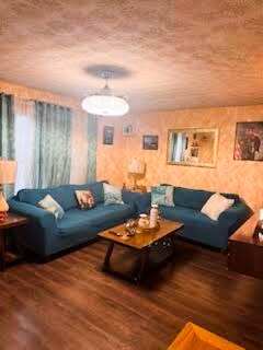 Foto del edificio - 8145 Oak St