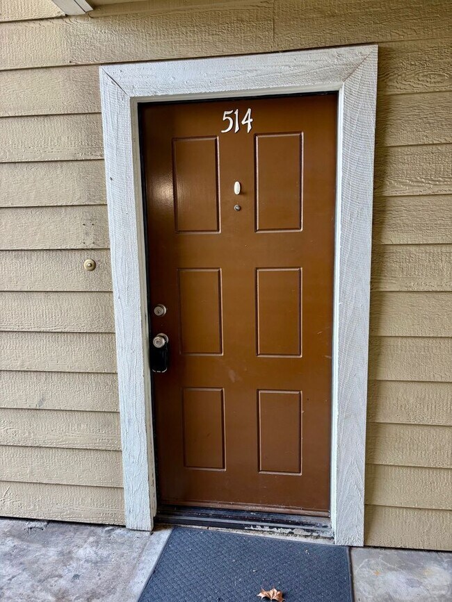 Foto del edificio - 516 Derby Rd