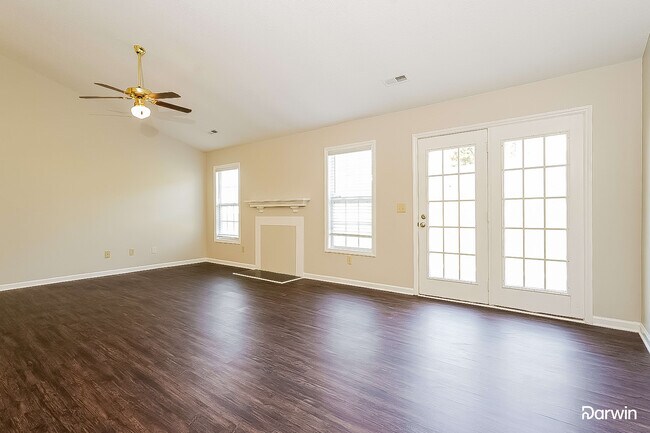 Foto del edificio - 1607 Coventry Woods Court, Greensboro, NC ...