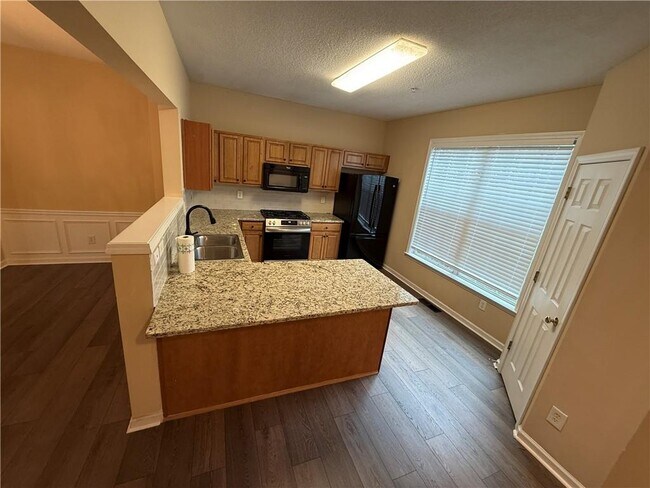 Foto del edificio - 161 Riverstone Commons Cir