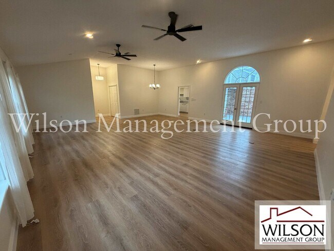 Foto del edificio - 2535 S Glen Eagles Dr