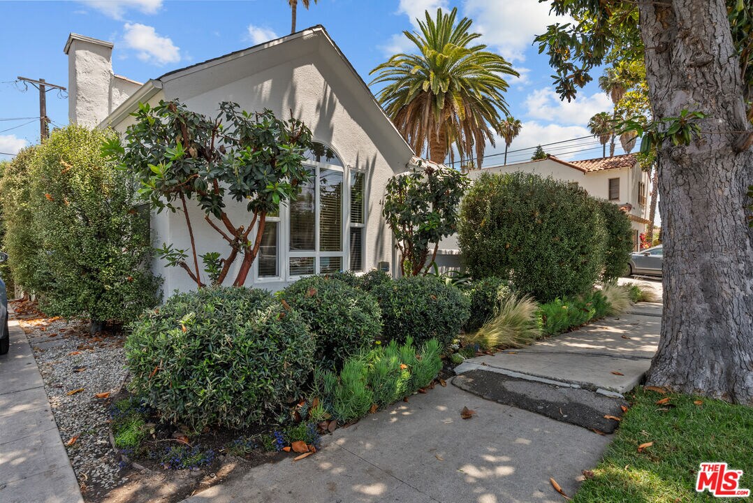 Foto principal - 4417 W 29th St