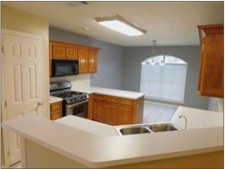 Foto del edificio - 5015 Misty Ln