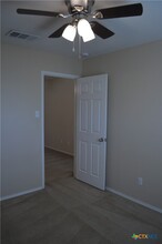 Building Photo - 108 W Gemini Ln