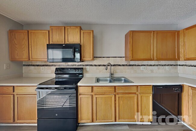 Foto del edificio - 2162 Mossy Creek Dr