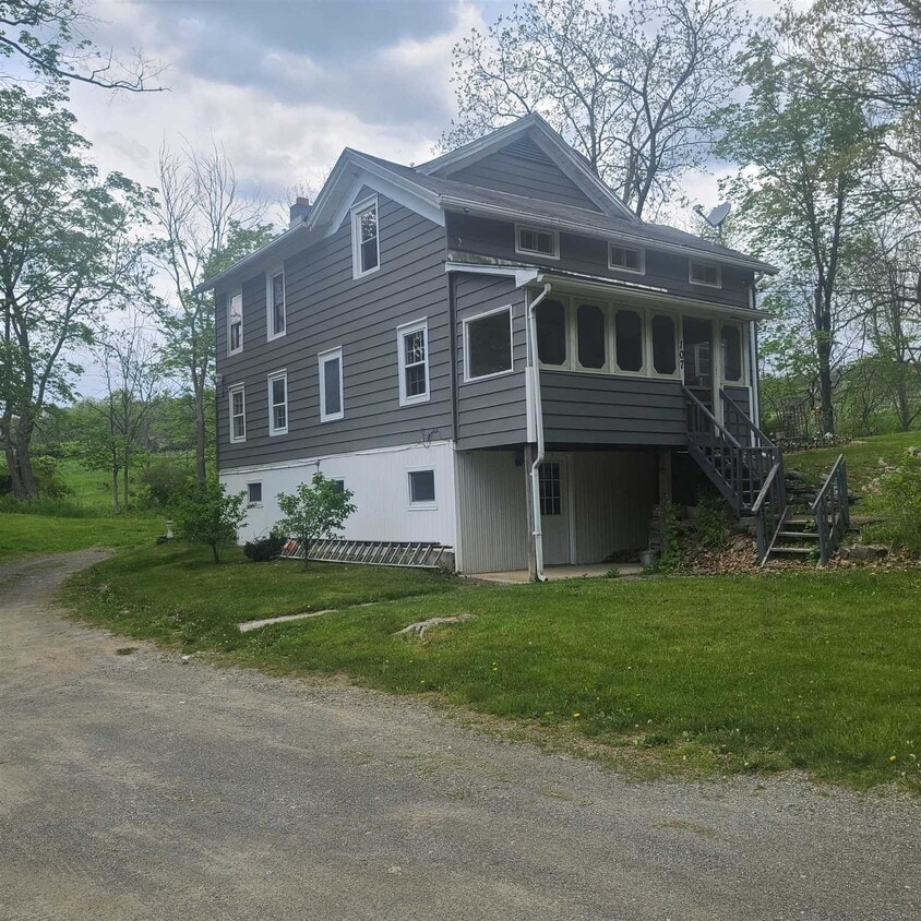 Primary Photo - 107 Creamery Rd
