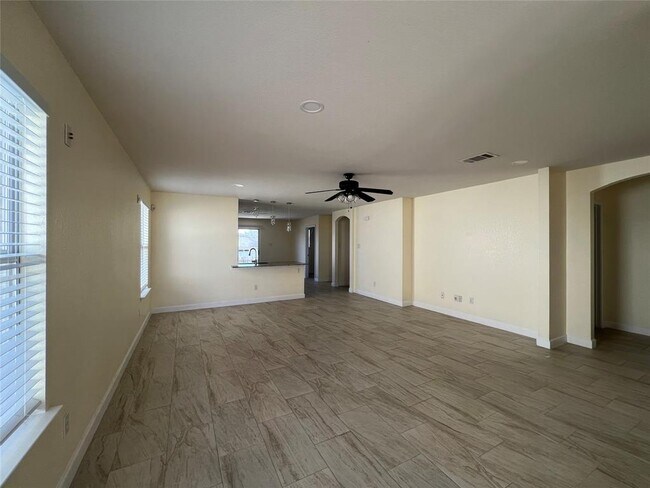 Foto del edificio - 116 Remington Dr