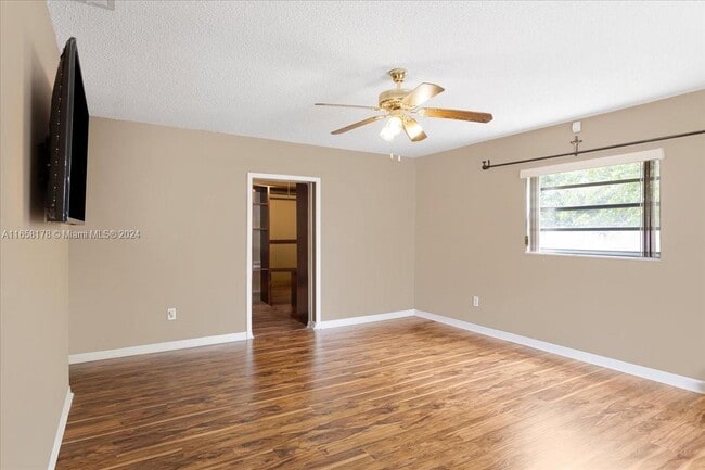 Building Photo - 22380 SW 66th Ave