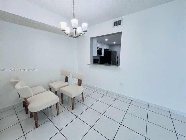 Foto del edificio - 2055 SW 122nd Ave