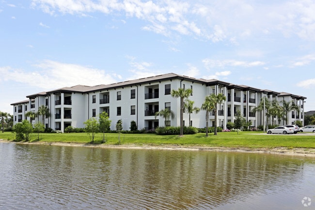 Building Photo - Channelside
